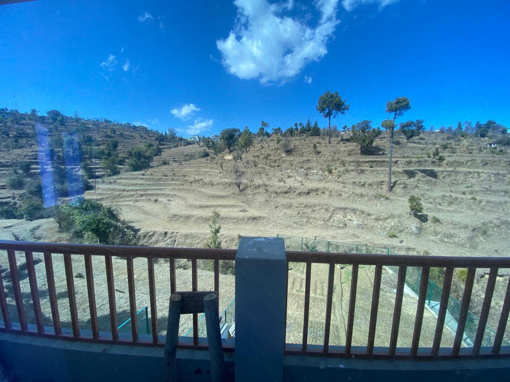 Brook Cottage Champawat Extérieur photo