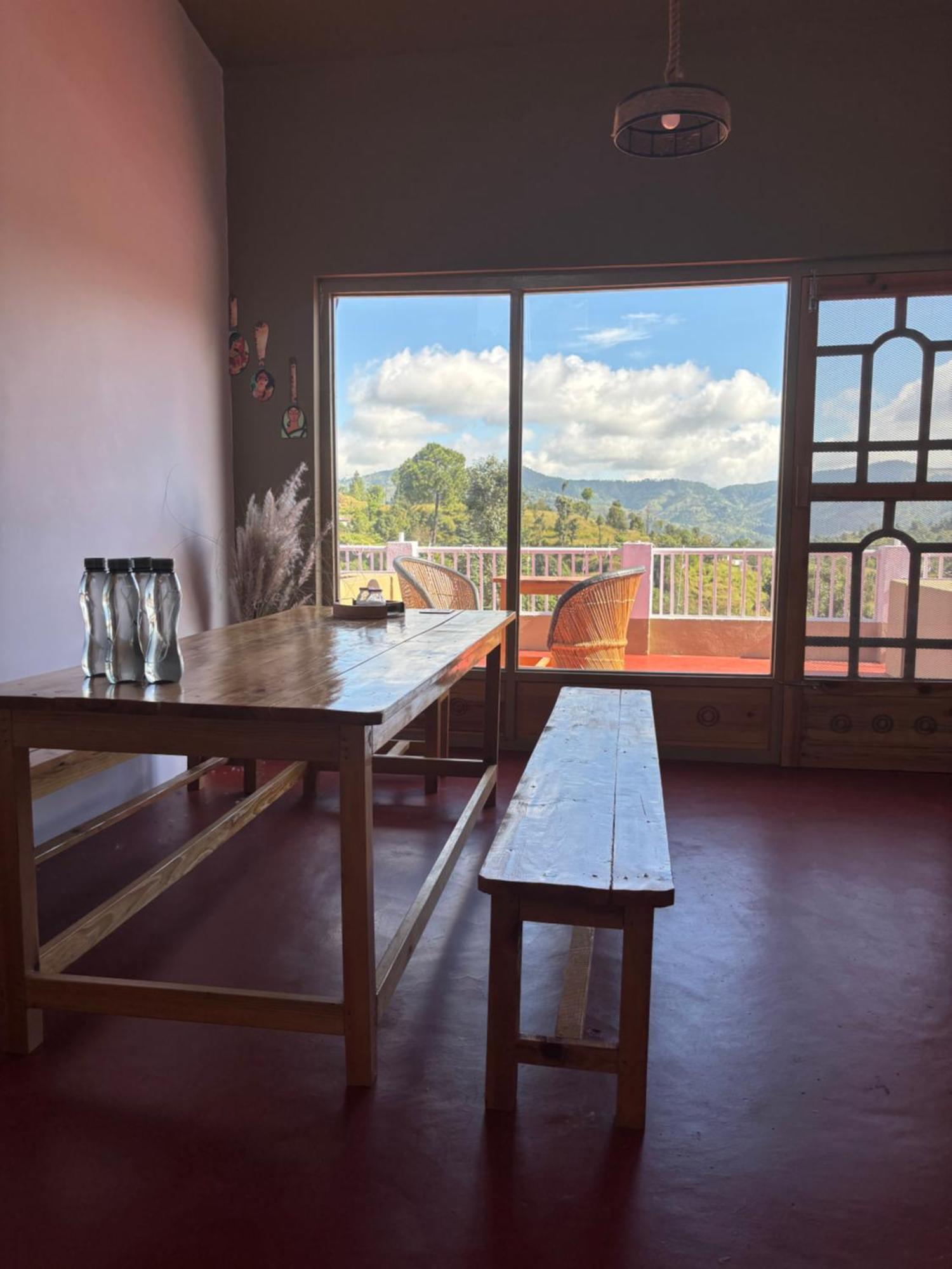 Brook Cottage Champawat Extérieur photo
